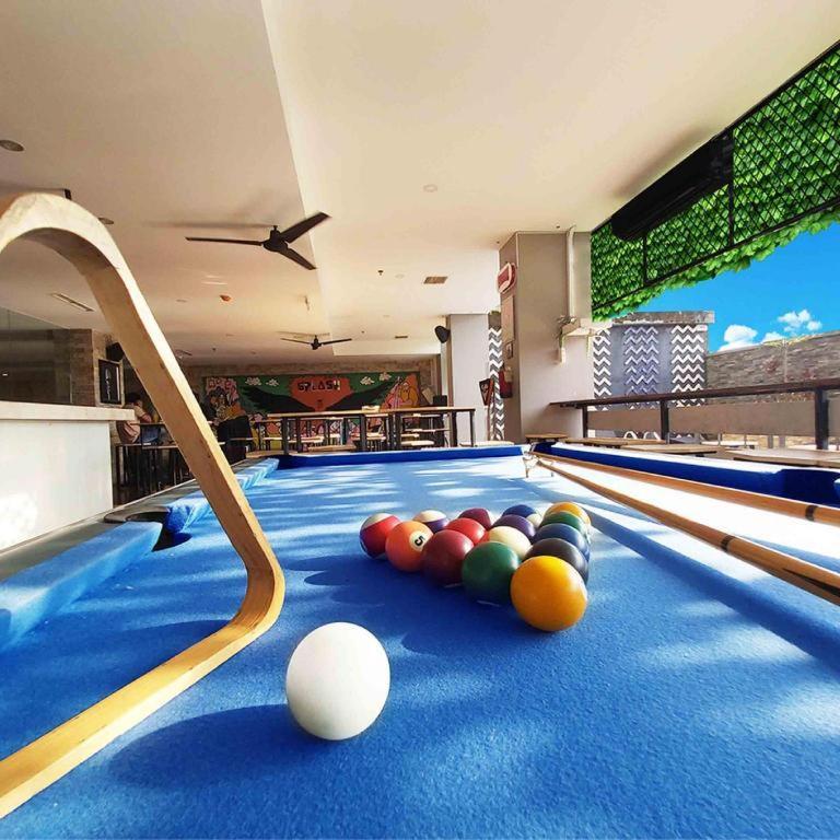 Royal Bay Hotel Makassar Exterior foto